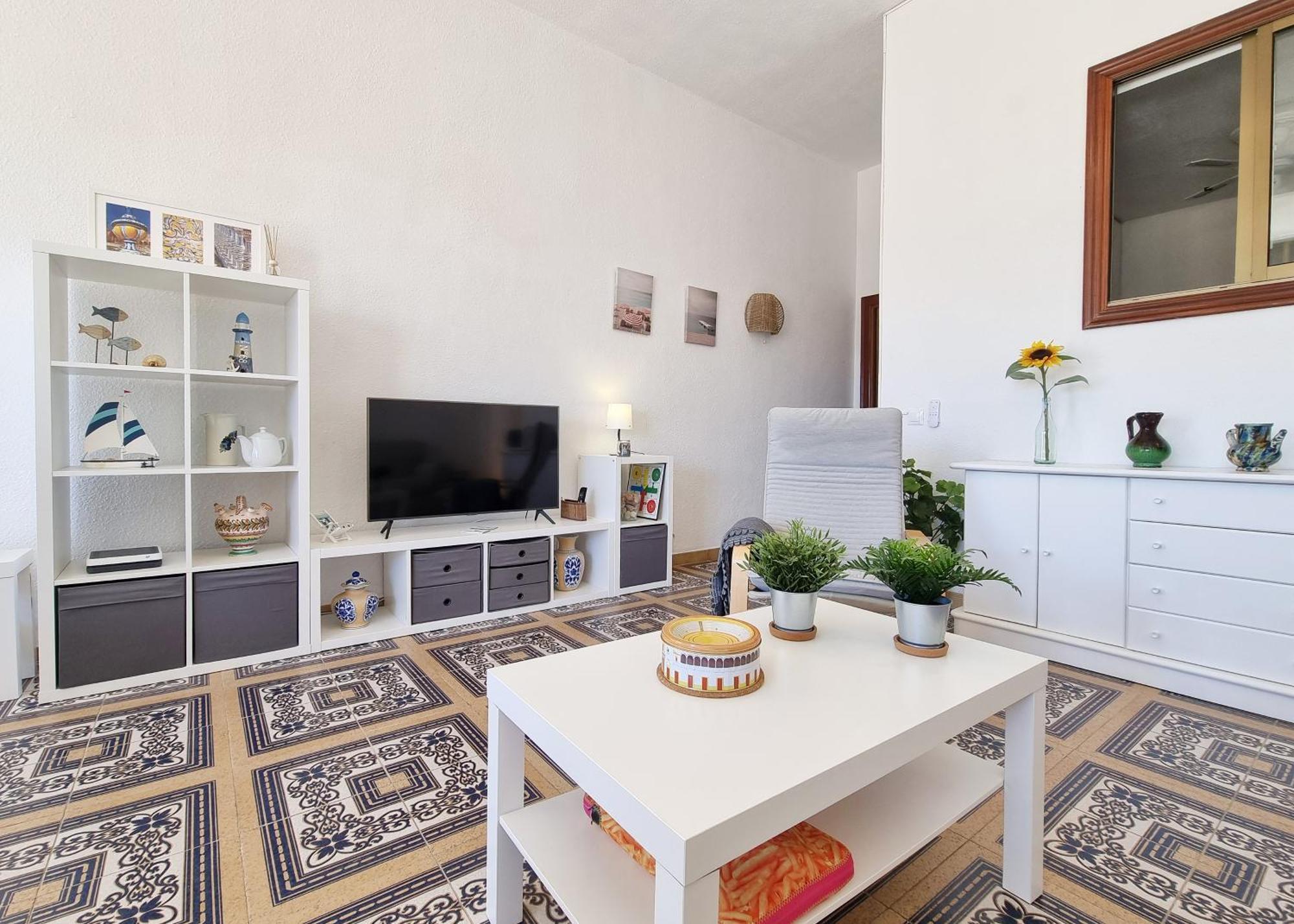 Tinoko Apartament In La Carihuela Beach Torremolinos Dış mekan fotoğraf