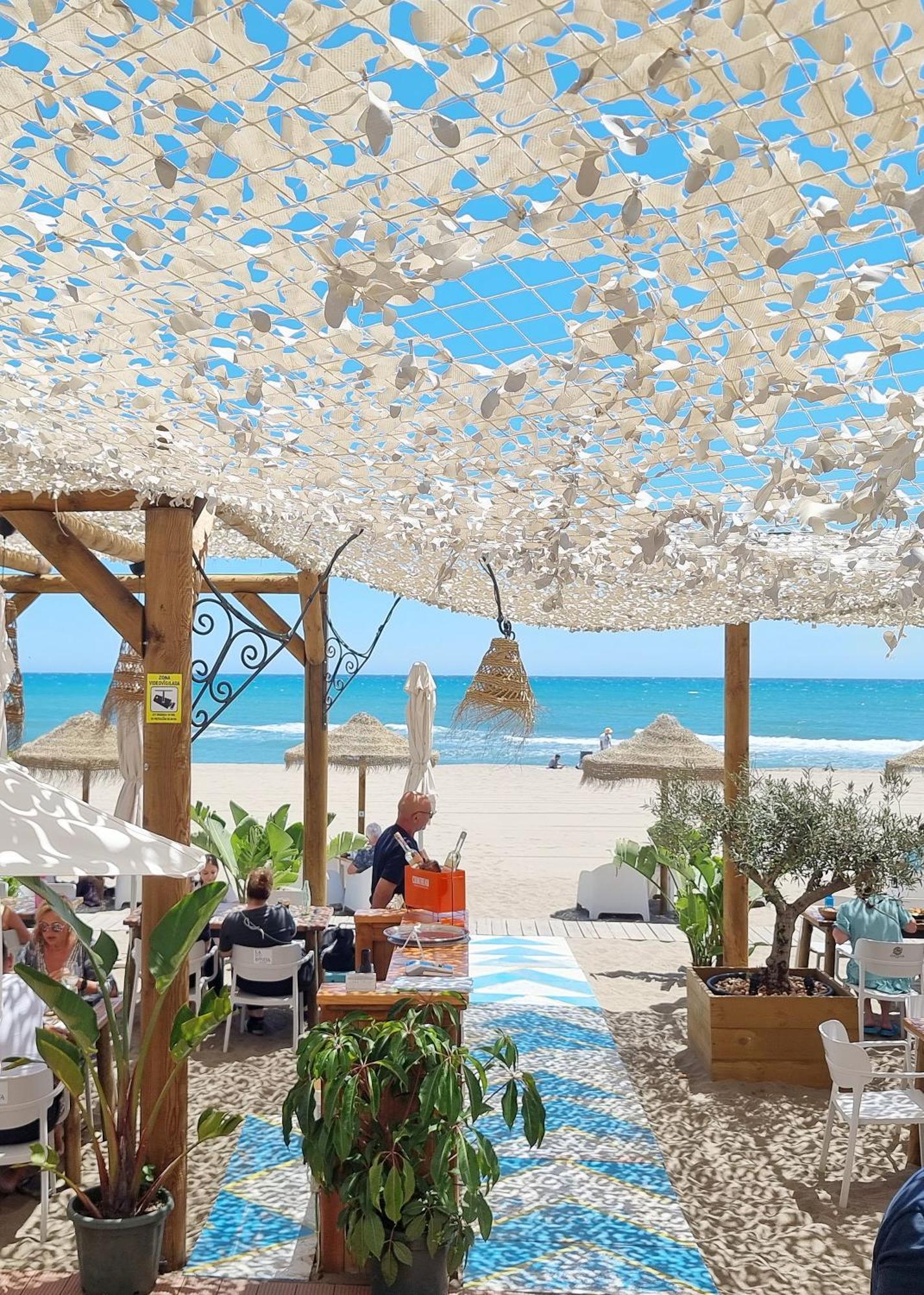 Tinoko Apartament In La Carihuela Beach Torremolinos Dış mekan fotoğraf