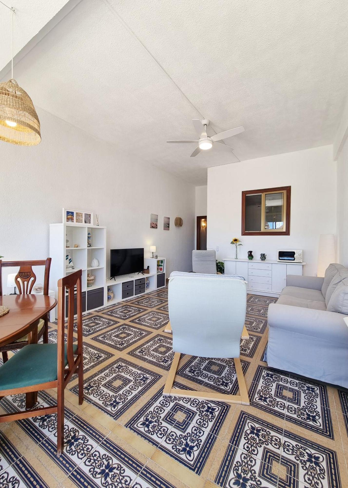 Tinoko Apartament In La Carihuela Beach Torremolinos Dış mekan fotoğraf